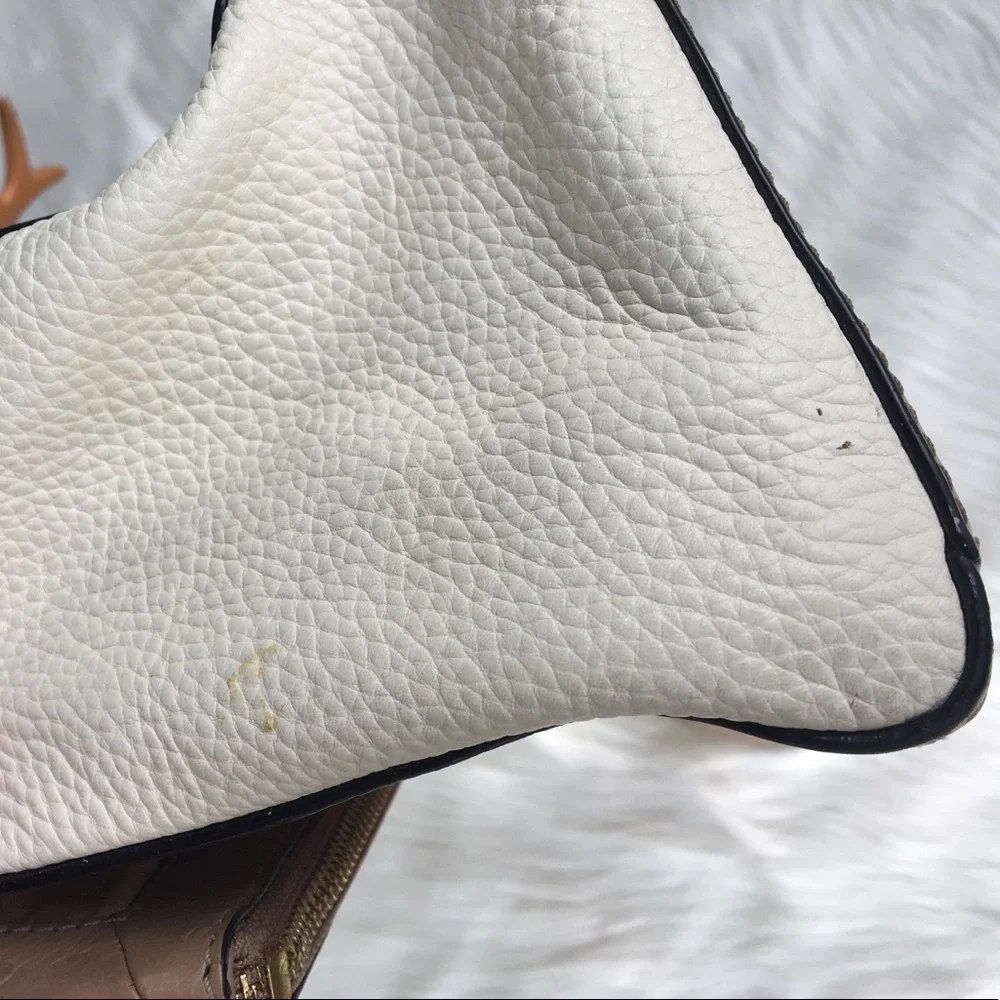 Kate Spade Ostrich Tan / Cream Purse